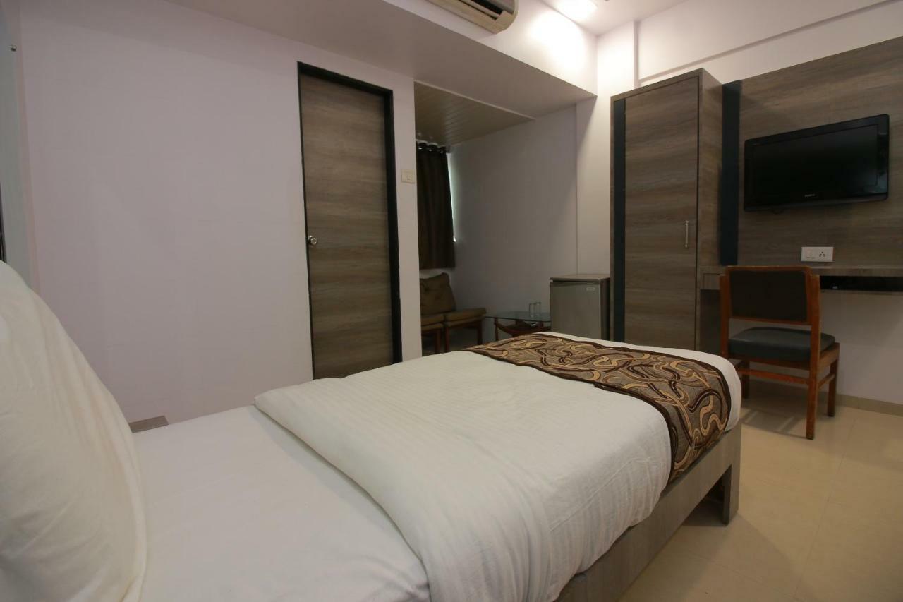 Hotel Apex Navi Mumbai Exterior photo