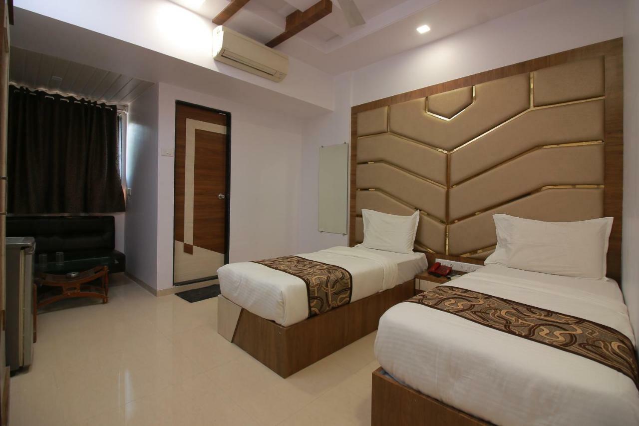 Hotel Apex Navi Mumbai Exterior photo