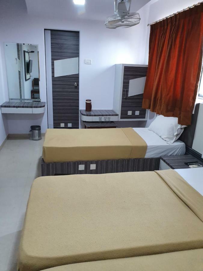 Hotel Apex Navi Mumbai Exterior photo