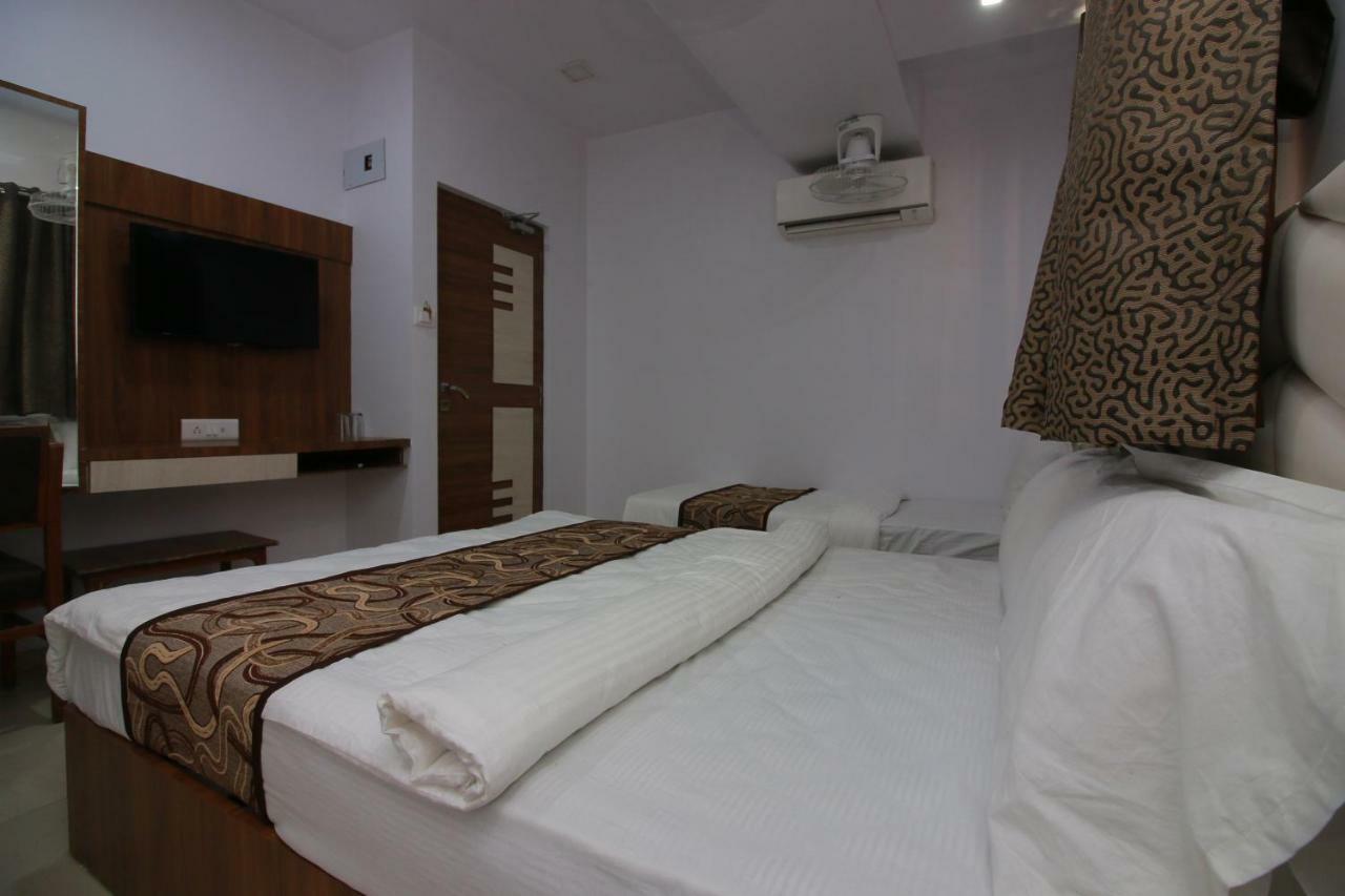 Hotel Apex Navi Mumbai Exterior photo